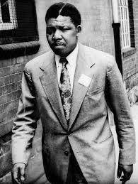 Nelson Mandela, abogado, antes de ingresar en prisión 