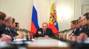 Vladimir Putin presidiendo una reunión de gobierno