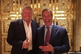 Donald Trump se reunió con Nigel Farage en la Puerta dorada de su ático en la torre de la V Avenida. Una Casa Blanca en funciones un tanto singular 