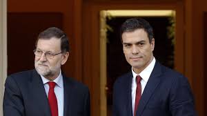 Mariano Rajoy y Pedro Sánchez en un encuentro antes de la investidura y la dimisión del líder socialista