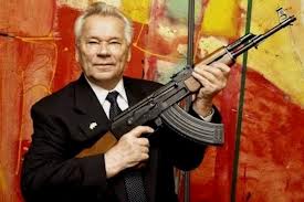 Mijail Kalashnikov, el inventor del arma que lleva su nombre  