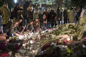 Homenaje a los caídos en los atentados gijadistas del 13 de noviembre